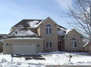 367 Tyler Creek Ct, Yorkville, IL 60560