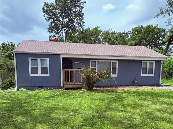 9206 Cherry St, Kansas City, MO 64131