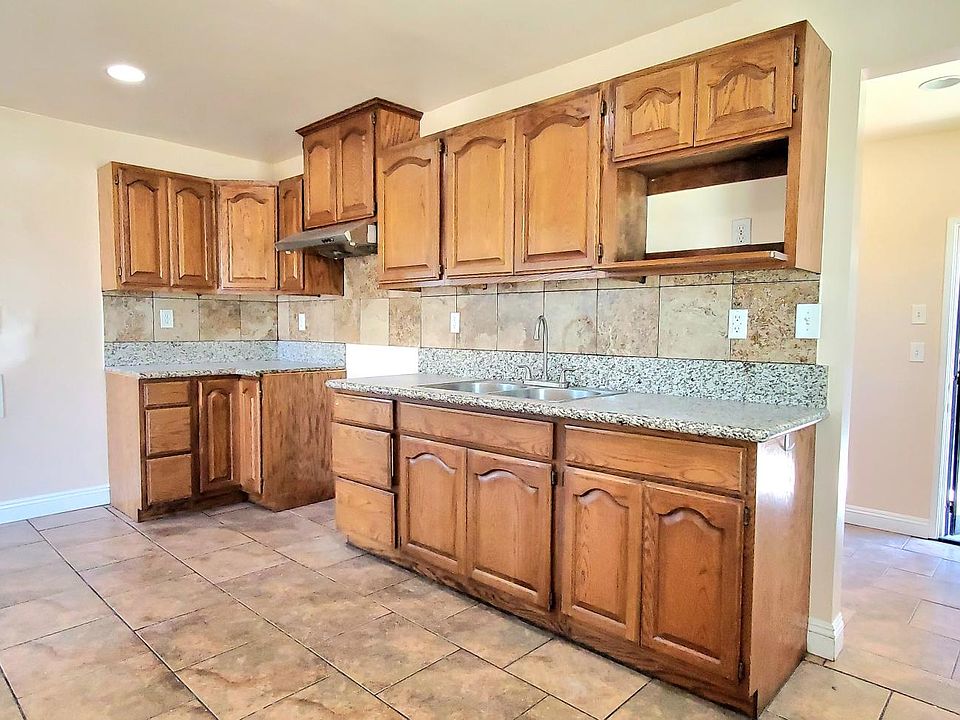1st image of 2126 N Sastre Ave