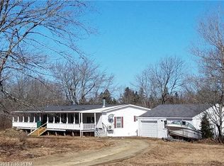 520 Atlantic Rd, Swans Island, ME 04685