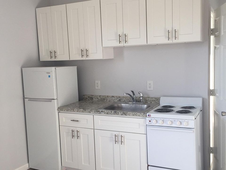 2nd image of 2823 W Allegheny Ave #2