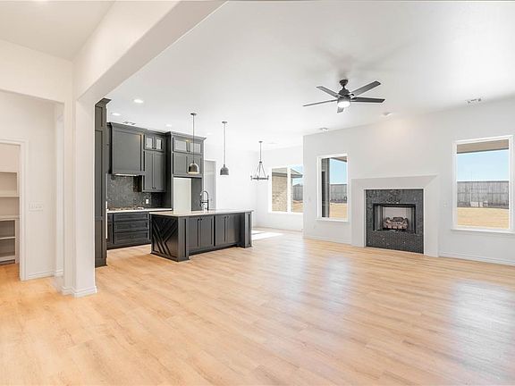 4th image of 9304 SW 44th Ter
