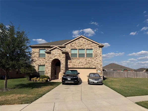 1808 Creekwood Dr, Cleburne, TX 76033