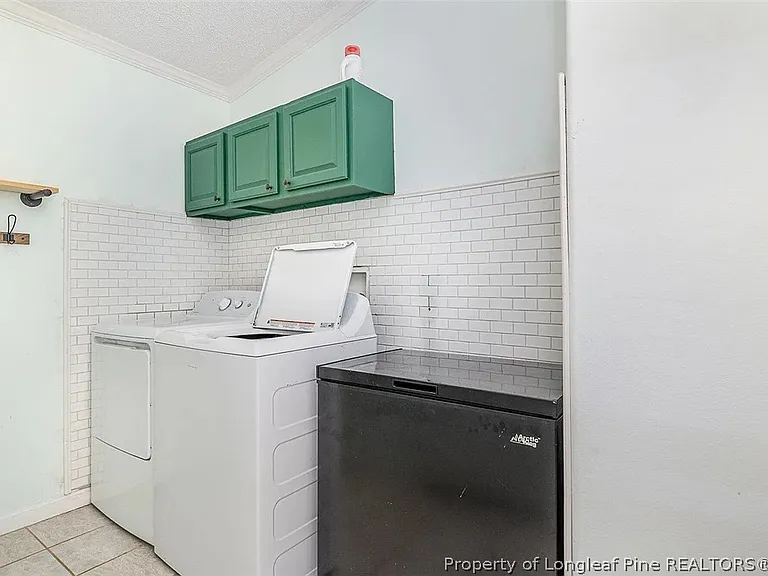 18 Five Ponds Dr — Photo 14