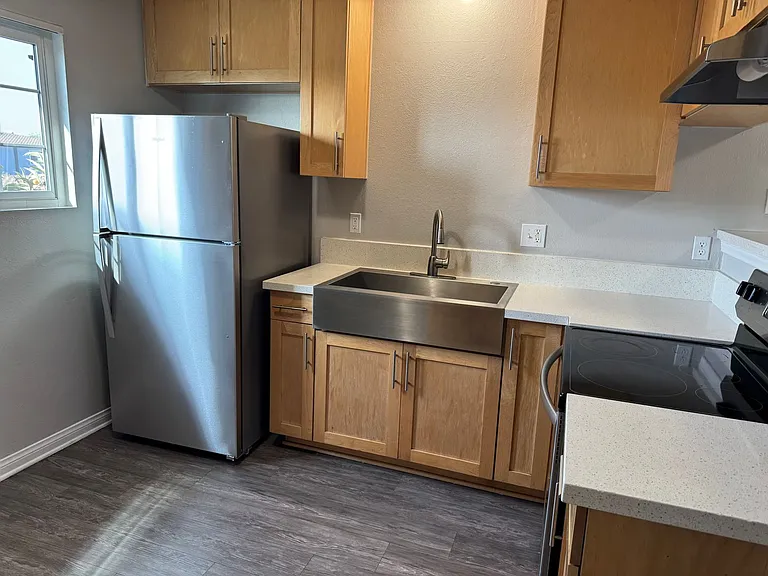 Villa Del Sol Apartments — Photo 98