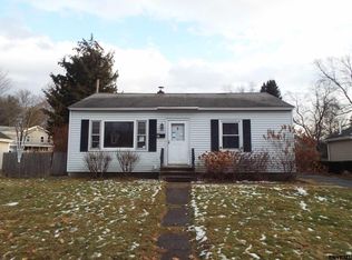 87 Shirley Dr, Schenectady, NY 12304