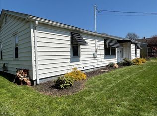 486 E Clark St, East Palestine, OH 44413