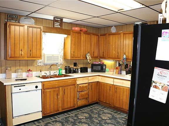 5th image of 1303 Sharon Ave