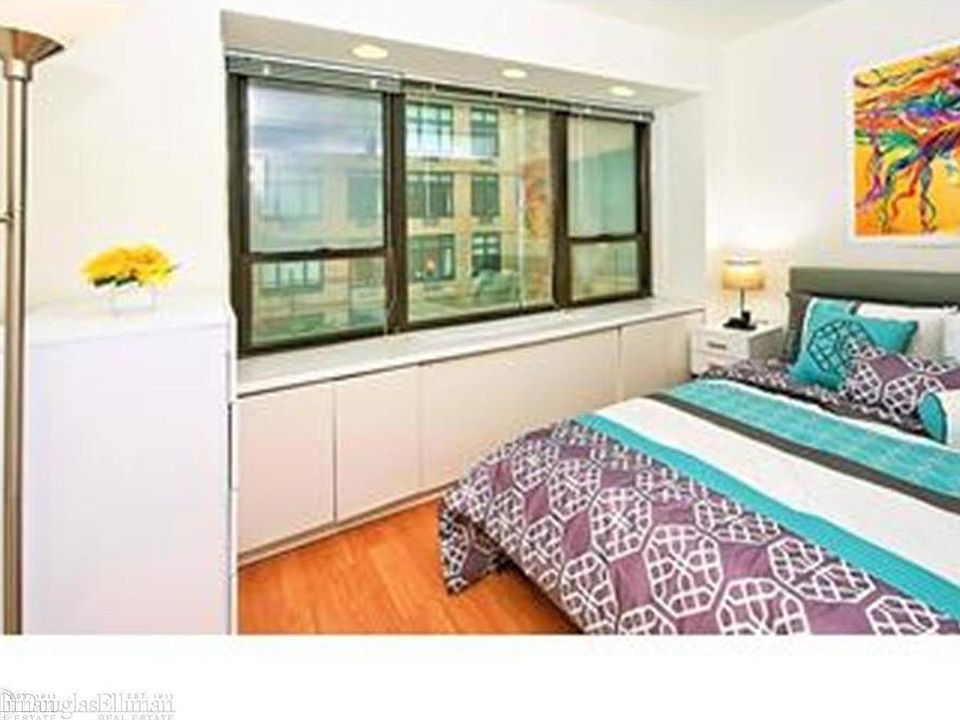 1st image of 210 E 47th St #4JJ