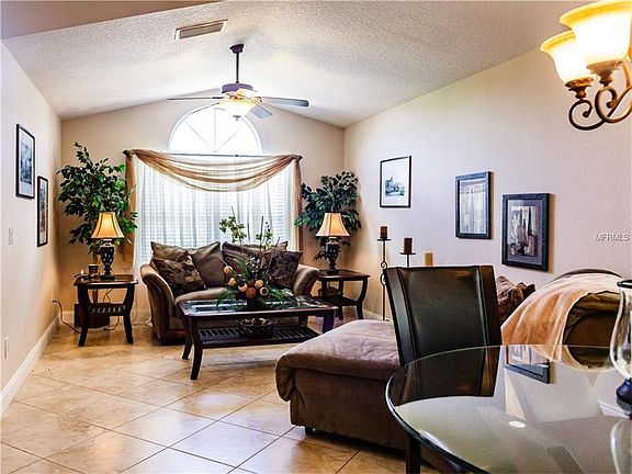3rd image of 2709 Tannery Ct #2