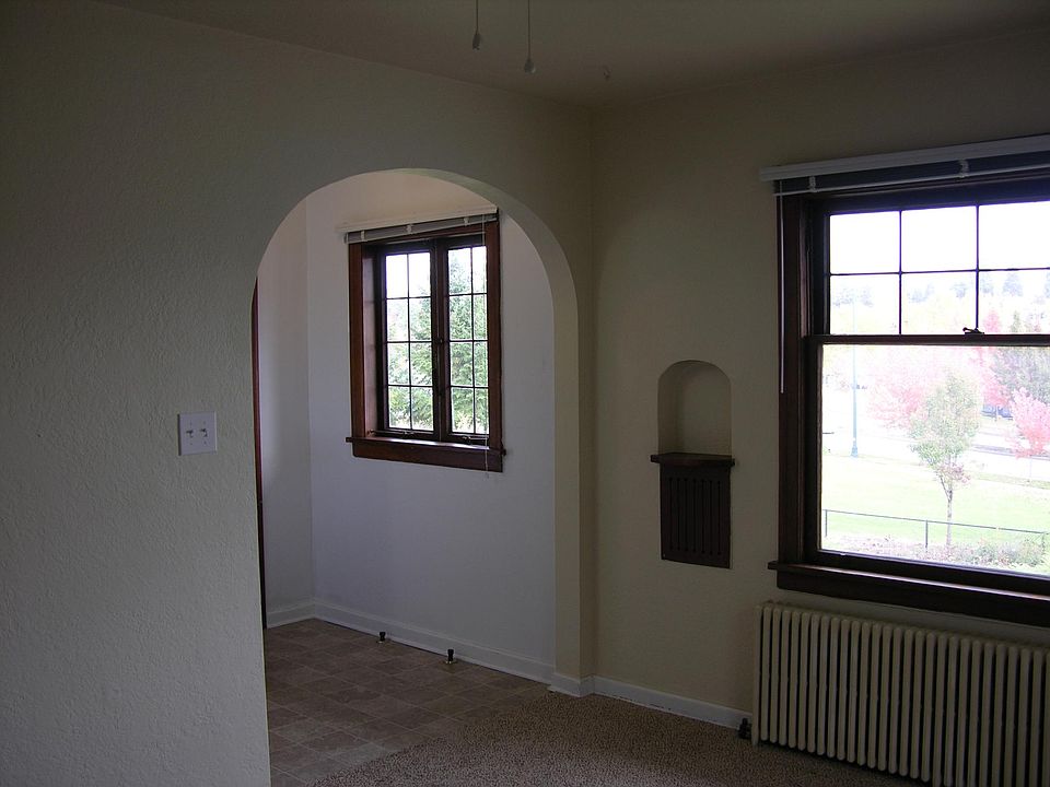 1st image of 136 S Cambrian Ave #1