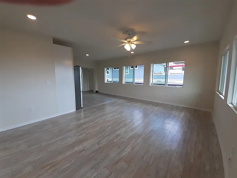 1915 Kalihi St #1 — Photo 12
