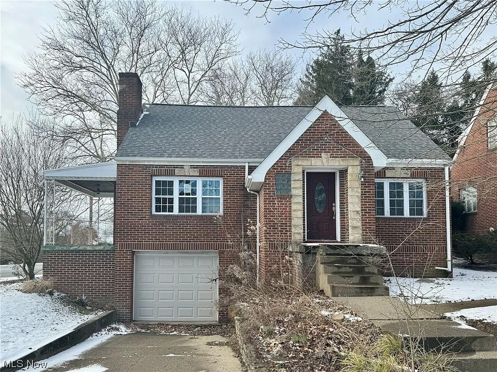 1 Oakmont Rd photo 1