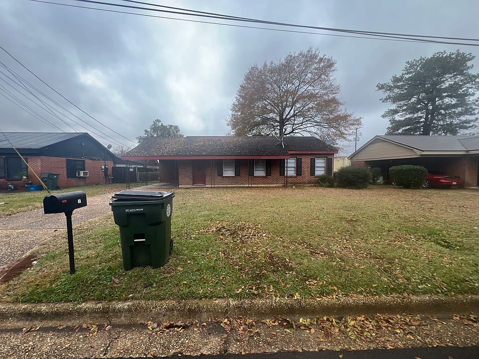 1st image of 1024 42nd Ave
