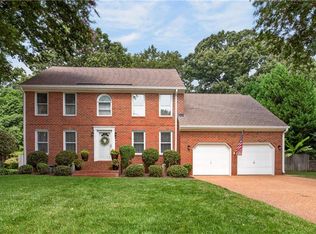 2105 Lords Lndg, Virginia Beach, VA 23454