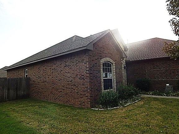 2nd image of 4708 SW 124th Pl