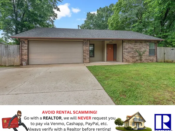 2689 W Mount Comfort Rd, Fayetteville, AR 72704