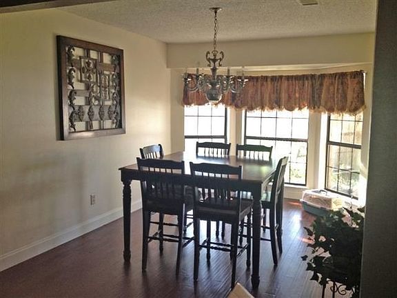4th image of 1417 Oxford Pl