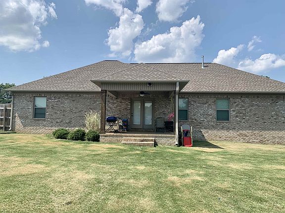 2nd image of 35 Shady Meadow Dr