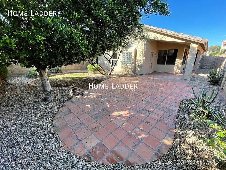 4723 E Weaver Rd — Photo 21