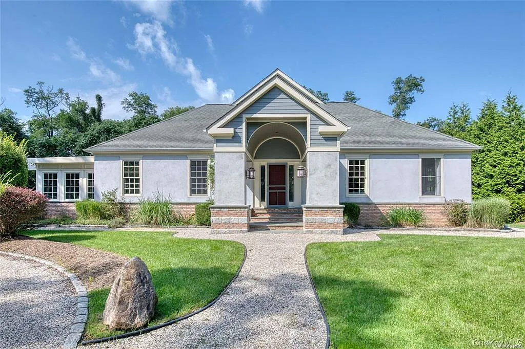 3 bed, 2.0 bath, 3000 sqft, $15,000 — Photo 2