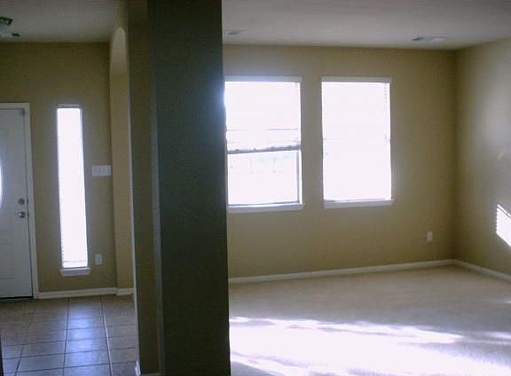 4th image of 611 Stansted Manor Dr