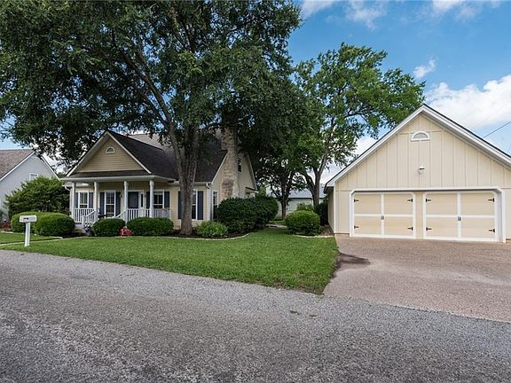 2nd image of 418 Home Place Ln