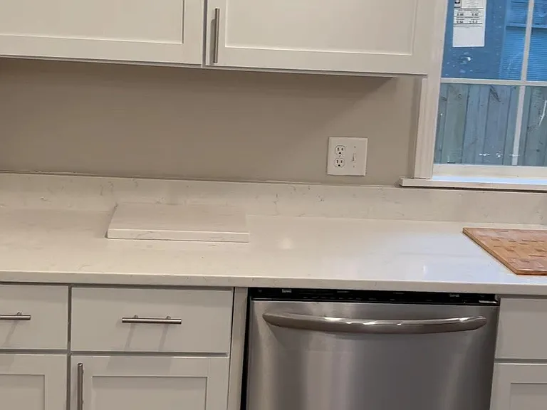 120 Florence Pl — Photo 23