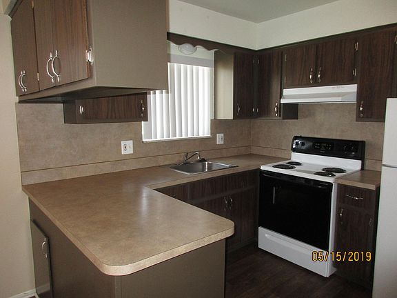 4th image of 23520 Denton St #185