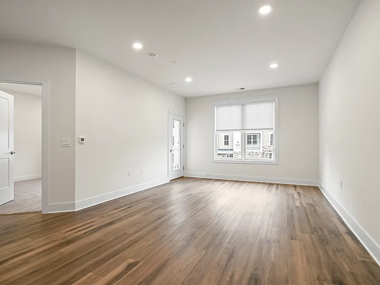The Somerset at Montgomery — Photo 32