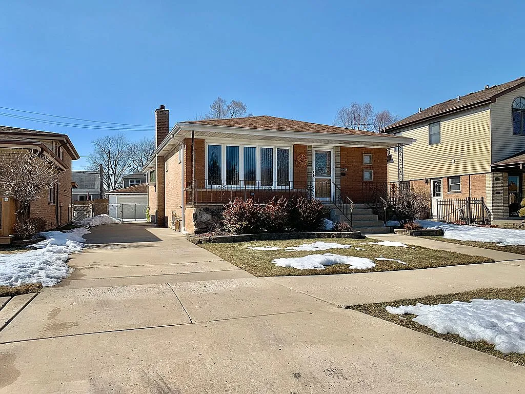 11436 S Drake Ave photo 1