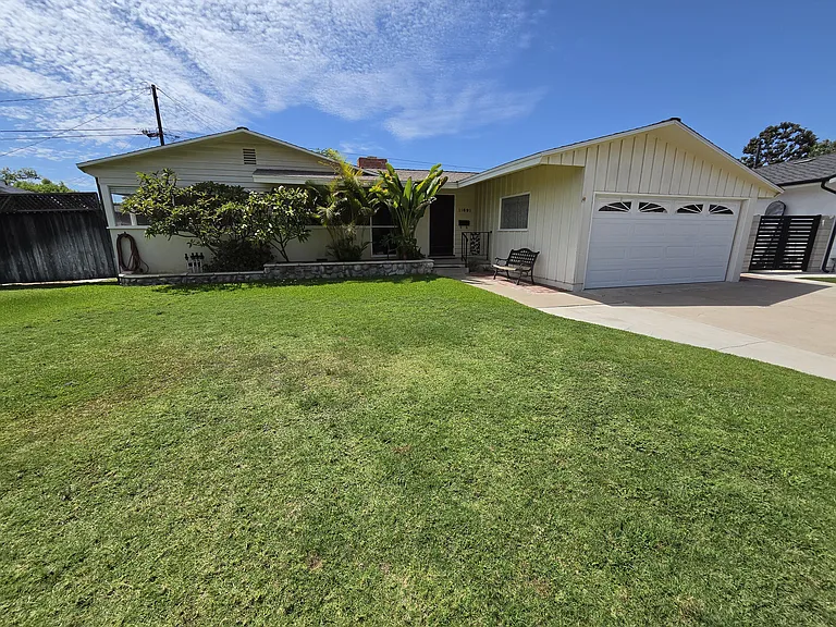 11691 Blue Jay Ln — Photo 1