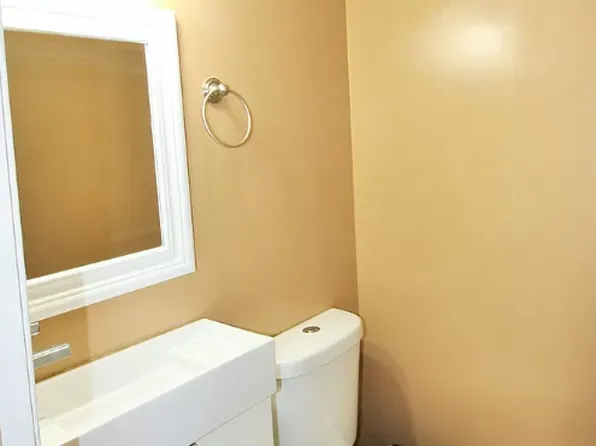 3482 Beale Ct, Woodbridge, VA 22193