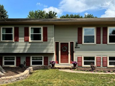 9028 Gregory Ln, Plymouth, MI, 48170