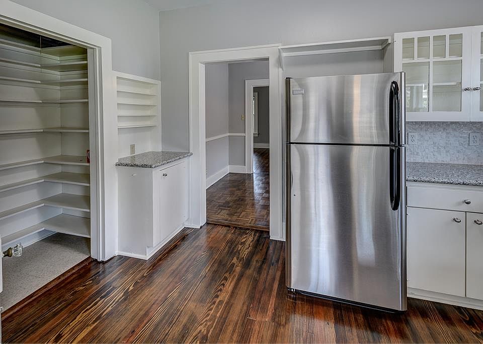 1st image of 1002 Studewood St Unit 1