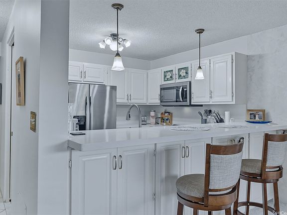 4th image of 555 Hahaione St APT 9F