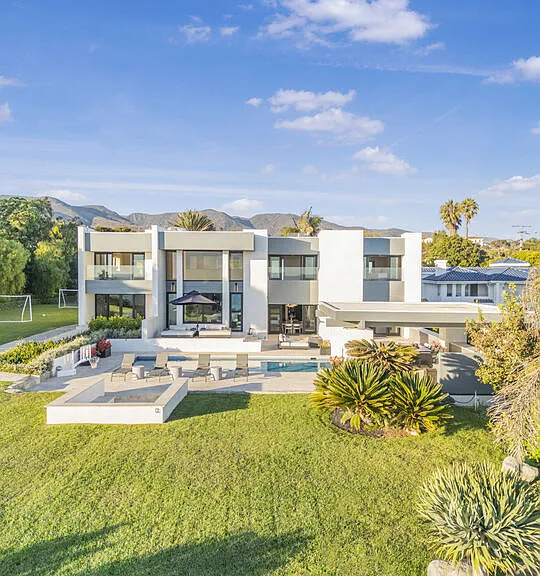 30020 Morning View Dr — Photo 1