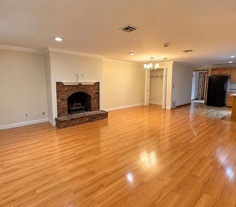 6 Towle Farm Rd #6