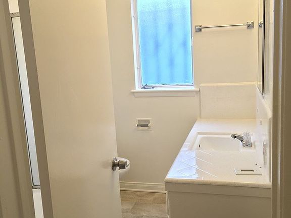 5th image of 4122 Palmwood Dr APT 1