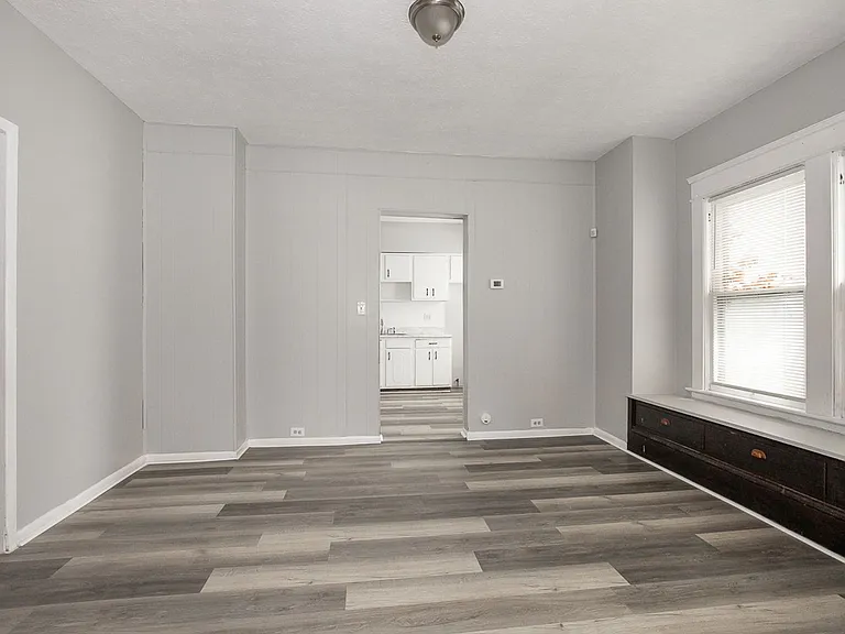 3910 Carlyle Ave — Photo 14