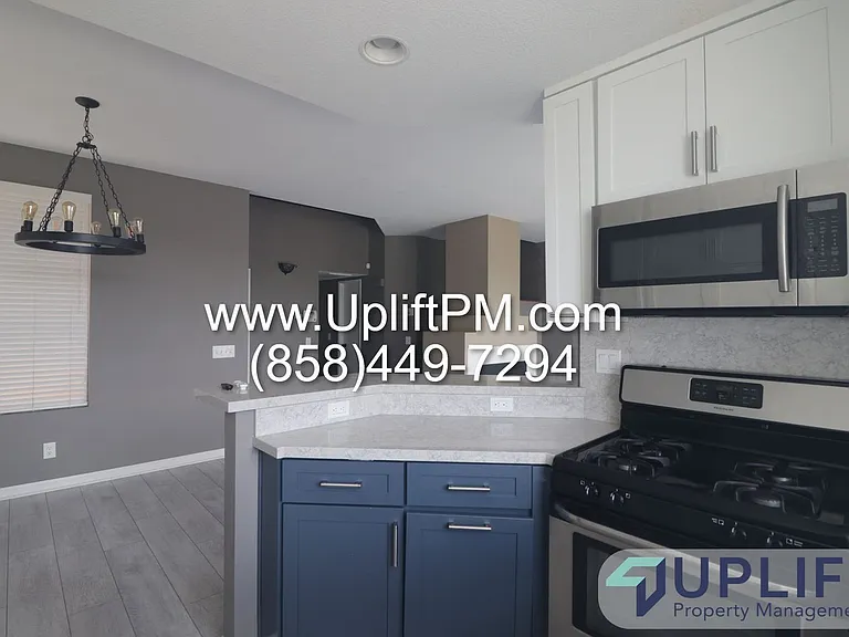 1337 Serena Cir #2 — Photo 2