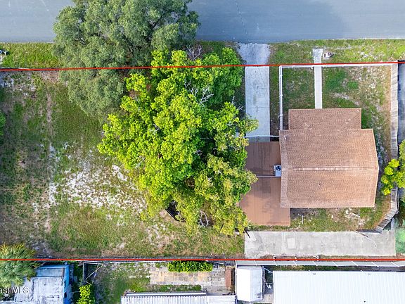 3rd image of 1522 Licht St