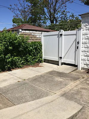 Sold by Remax Real Estate Professionals | media 22