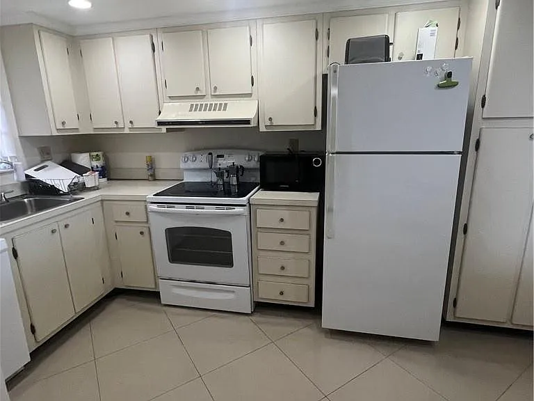 3001 W Rolling Hills Cir #710 — Photo 3