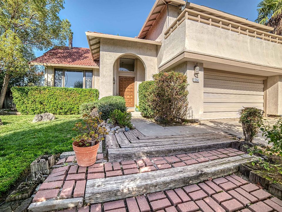 1st image of 1251 Tennis Ln