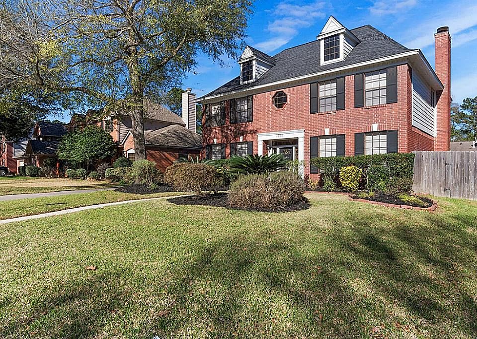2nd image of 3607 Scenic Valley Dr