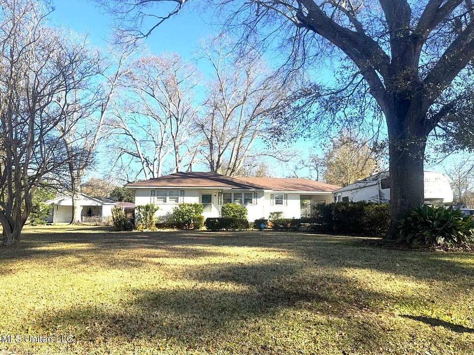 2nd image of 510 Brooklyn Dr