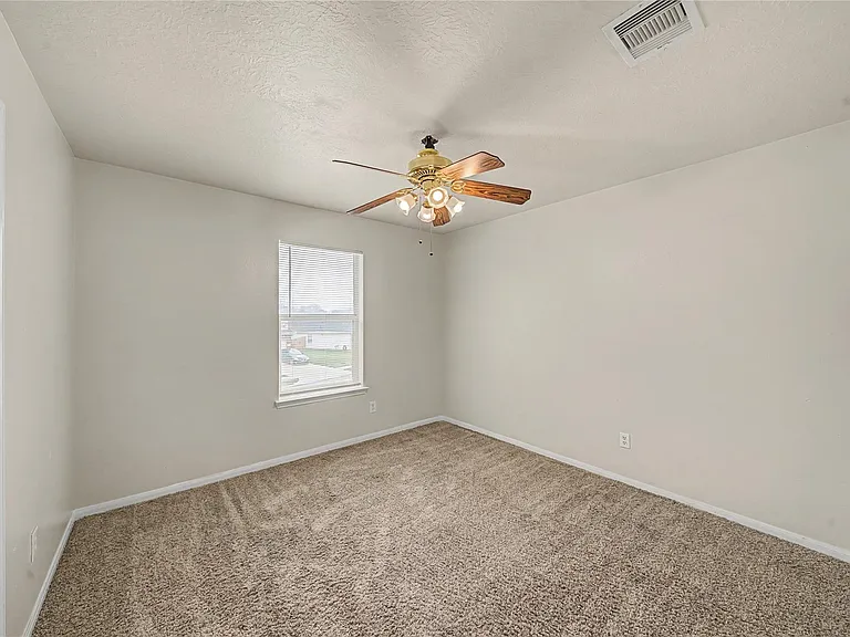 1111 Auburn View Ln — Photo 23