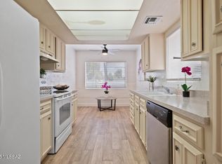 2525 E Prince Rd APT 8, Tucson, AZ 85716