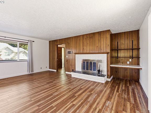 5th image of 7212 NE 74th Ave